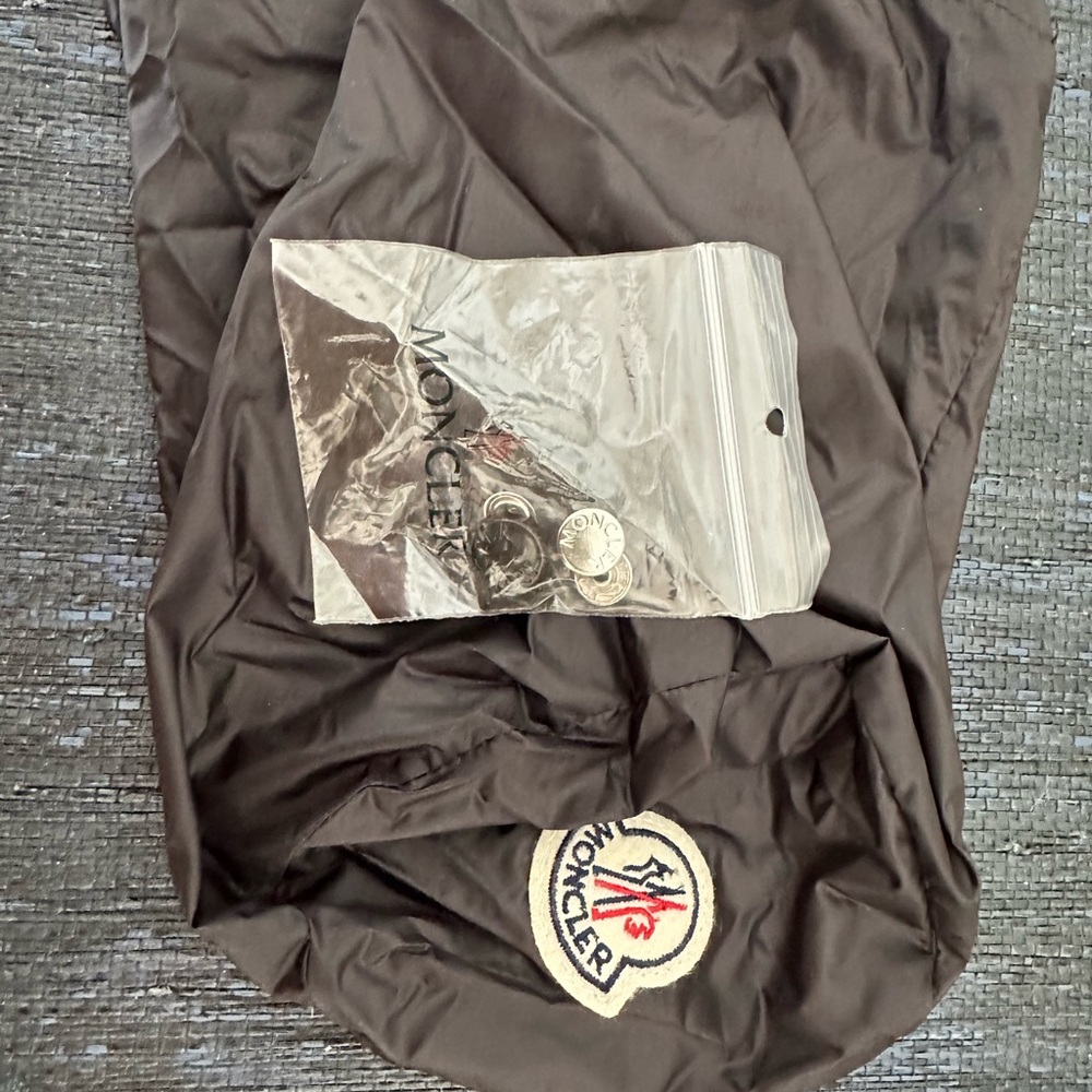 Moncler Black Quilted Puffer Jacket - Picture 8 of 10